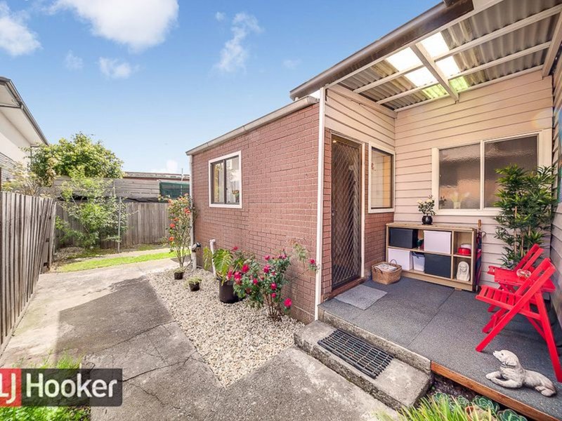 Photo - 1/20 Edmond Street, Springvale VIC 3171 - Image 10