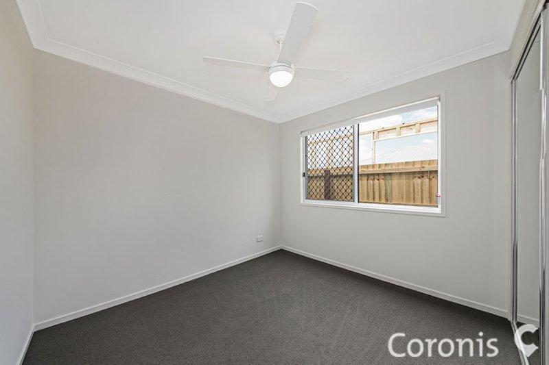 Photo - 1/20 Farmer Place, Park Ridge QLD 4125 - Image 4