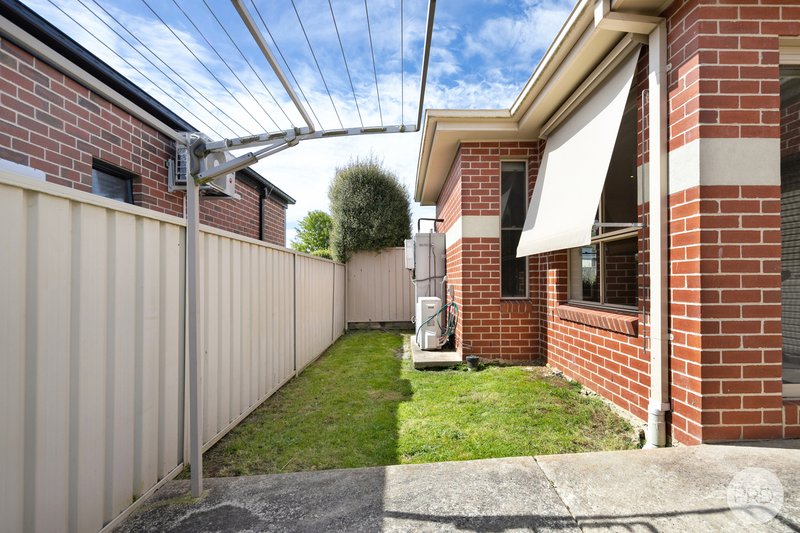 Photo - 1/20 Golf View Drive, Invermay Park VIC 3350 - Image 11