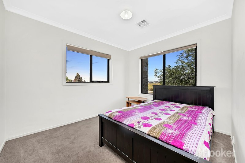 Photo - 120 Grevillea Street, Craigieburn VIC 3064 - Image 7