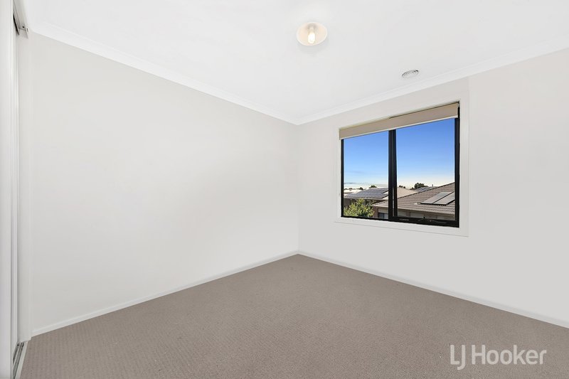 Photo - 120 Grevillea Street, Craigieburn VIC 3064 - Image 17