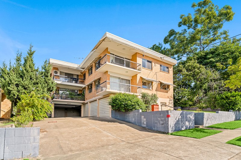 Photo - 1/20 Grove Street, Toowong QLD 4066 - Image 2
