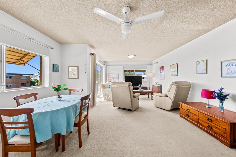 Photo - 1/20 Grove Street, Toowong QLD 4066 - Image 6
