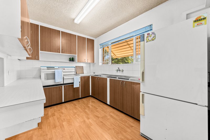 Photo - 1/20 Grove Street, Toowong QLD 4066 - Image 10