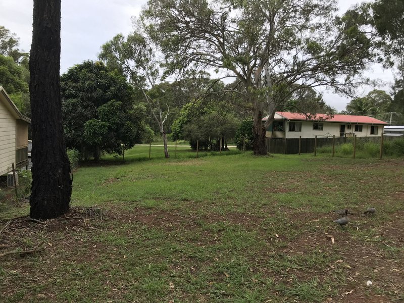 Photo - 120 High Central Road, Macleay Island QLD 4184 - Image 2