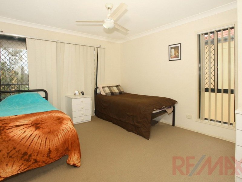 Photo - 120 Highfield Dr , Merrimac QLD 4226 - Image 13