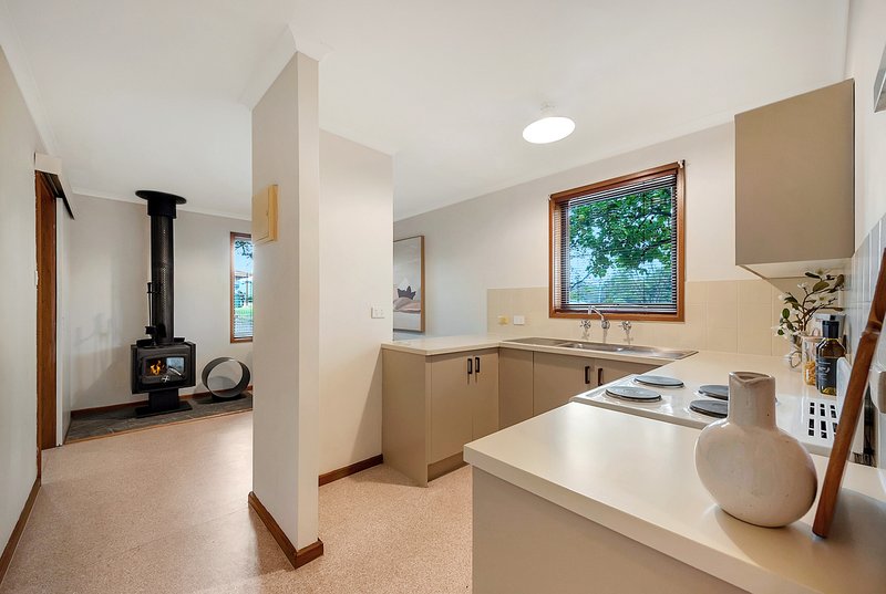 Photo - 1/20 Kalisz Court, Noarlunga Downs SA 5168 - Image 2