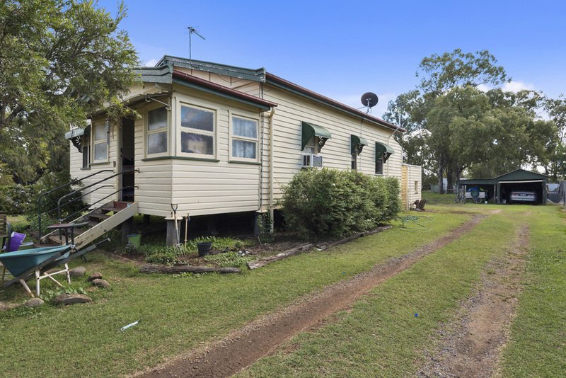 Photo - 120 Kent Street, Oakey QLD 4401 - Image 2