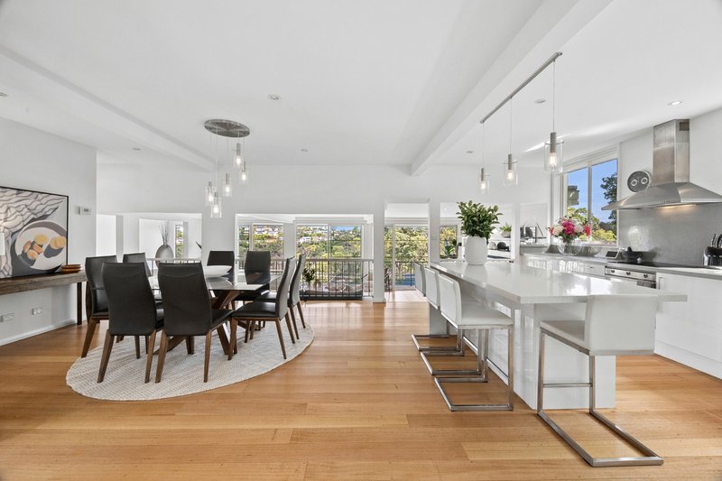 Photo - 120 Killarney Drive, Killarney Heights NSW 2087 - Image 5