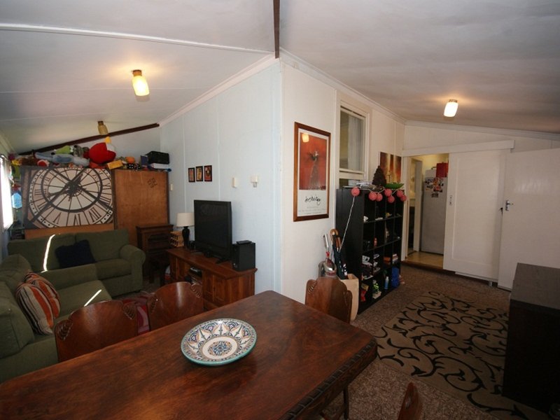 Photo - 120 Lewington Street , Rockingham WA 6168 - Image 15