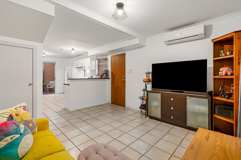 Photo - 1/20 Lowry Street, North Ipswich QLD 4305 - Image 5