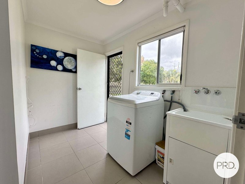 Photo - 120 Malpas Street, Boyne Island QLD 4680 - Image 15