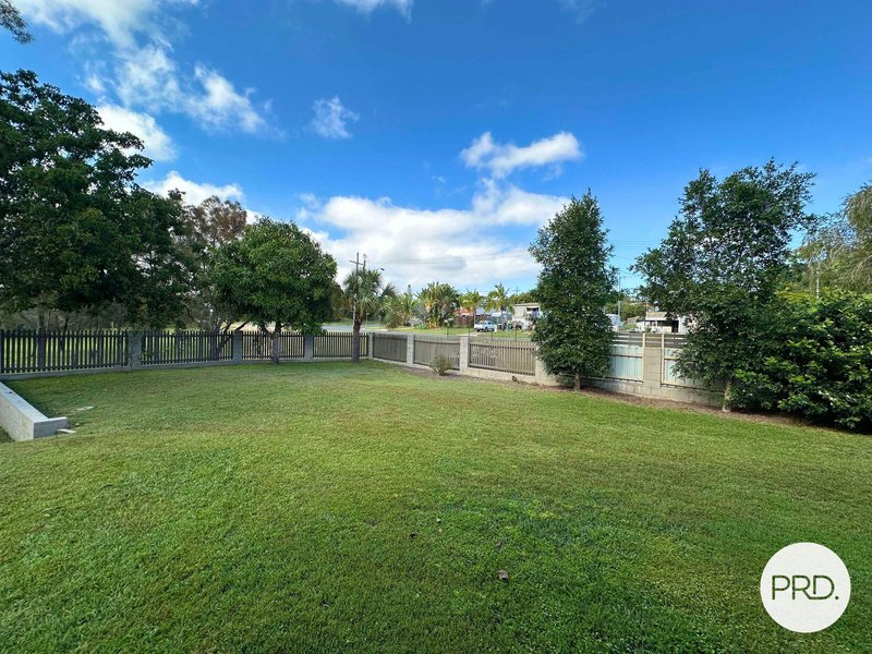 Photo - 120 Malpas Street, Boyne Island QLD 4680 - Image 16