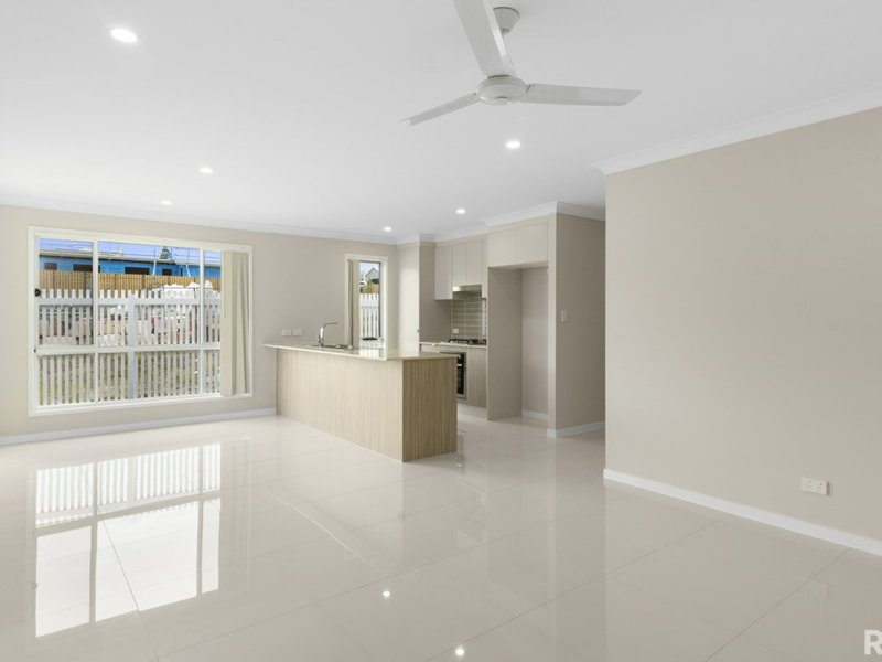 Photo - 1/20 Manning Court, Pimpama QLD 4209 - Image 3