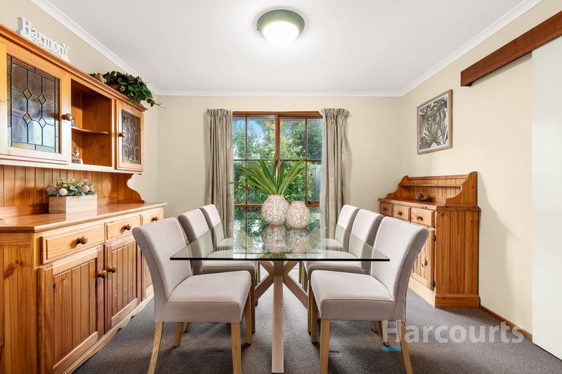 Photo - 120 Milpera Crescent, Wantirna VIC 3152 - Image 6