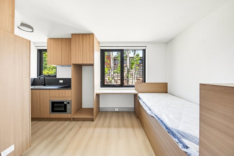 Photo - 1/20 Pine Street, Hawthorn VIC 3122 - Image 1