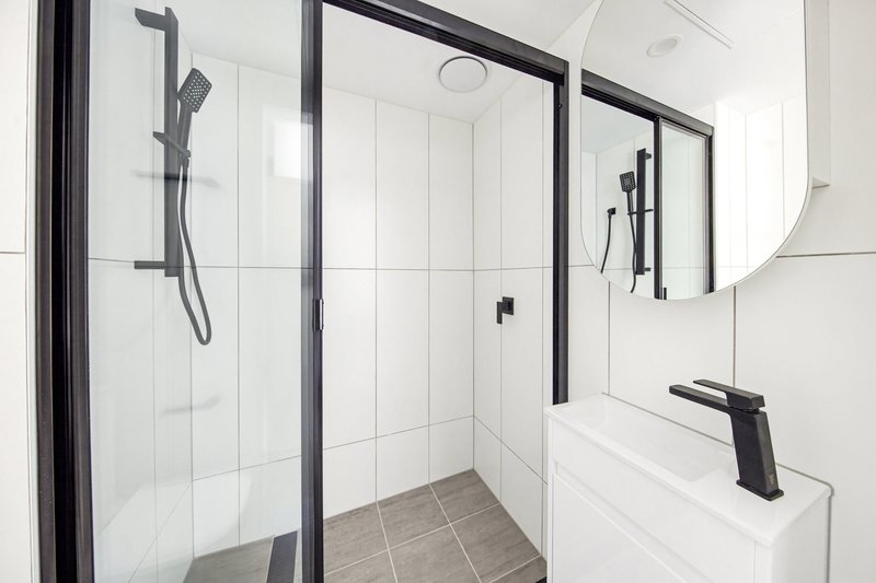 Photo - 1/20 Pine Street, Hawthorn VIC 3122 - Image 6