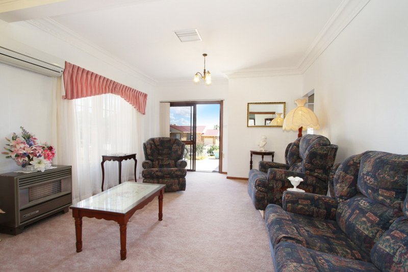 Photo - 120 Rawson Avenue, Tamworth NSW 2340 - Image 3