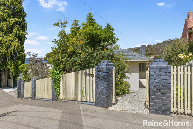 Photo - 1/20 Richardson Avenue, Dynnyrne TAS 7005 - Image 2