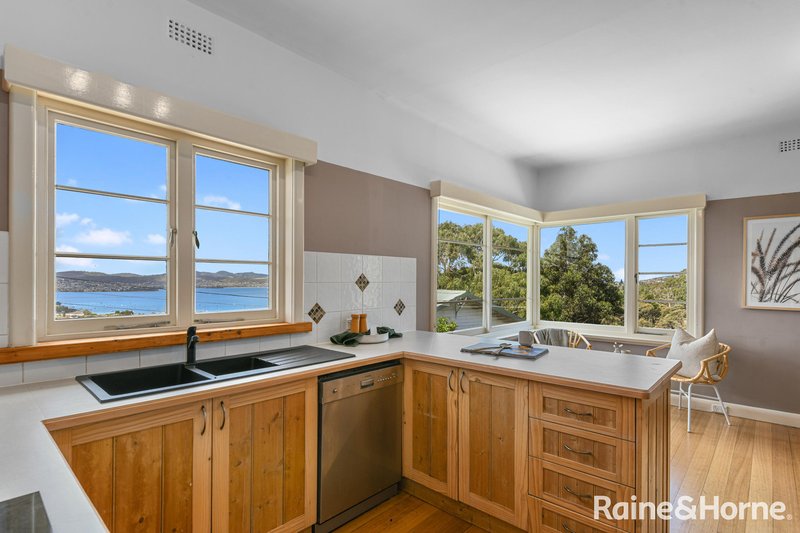 Photo - 1/20 Richardson Avenue, Dynnyrne TAS 7005 - Image 9