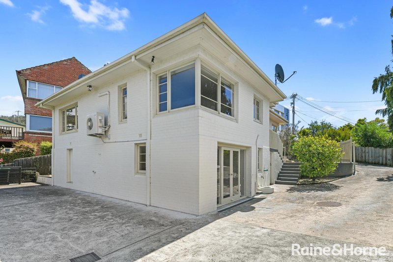 Photo - 1/20 Richardson Avenue, Dynnyrne TAS 7005 - Image 25