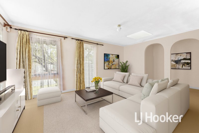 Photo - 1/20 Robjant Street, Hampton Park VIC 3976 - Image 2