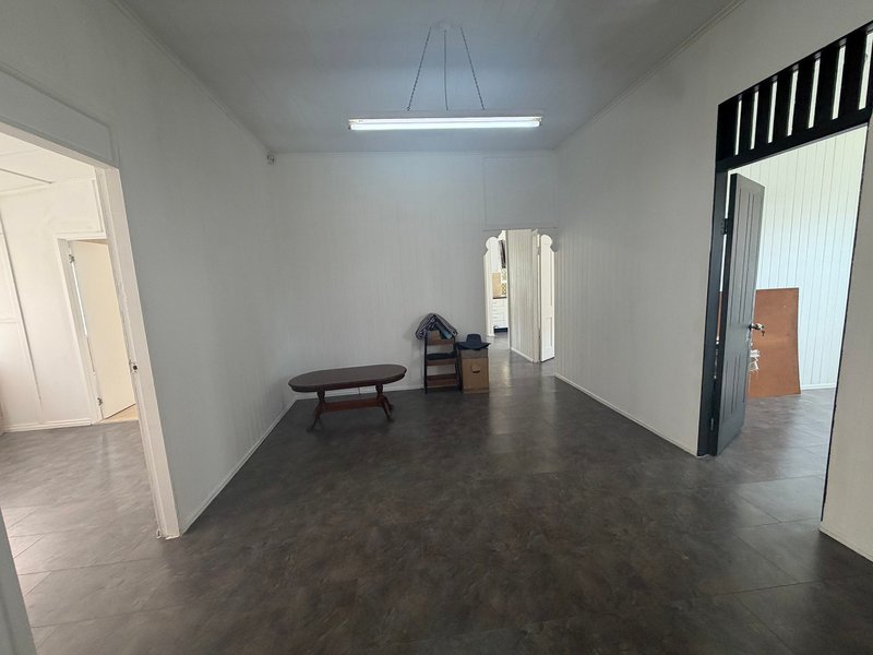Photo - 120 Rowe Terrace, Darra QLD 4076 - Image 2