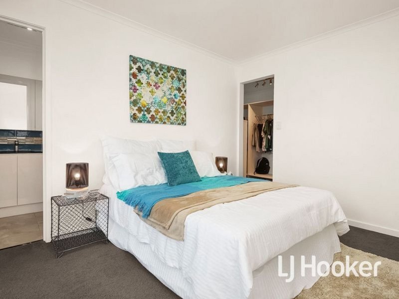 Photo - 120 Shane Avenue, Seabrook VIC 3028 - Image 5