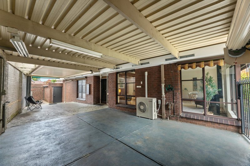 Photo - 1/20 The Highway, Mount Waverley VIC 3149 - Image 12