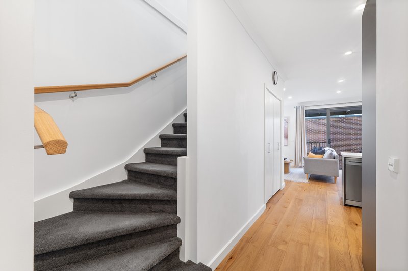 Photo - 1/20 Thompson Street, Clayton VIC 3168 - Image 8