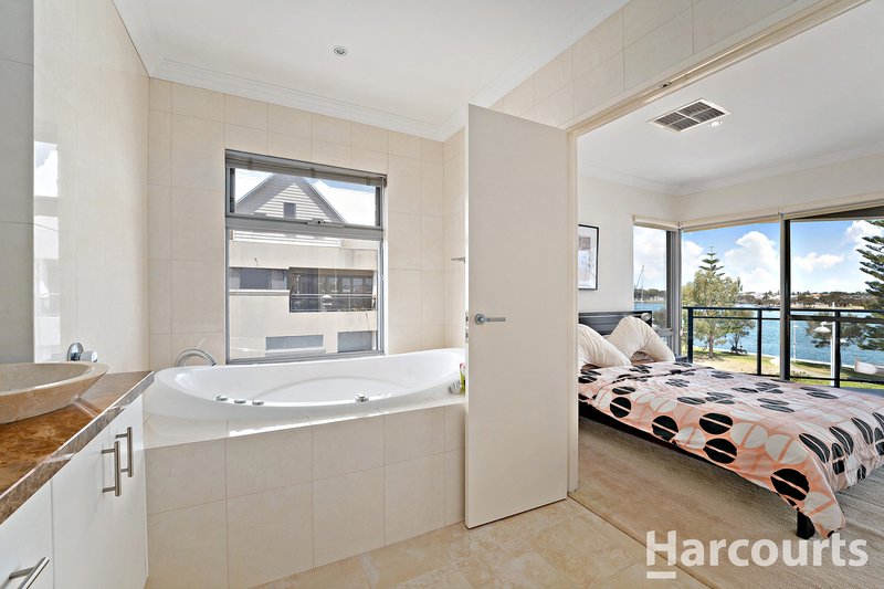 Photo - 1/20 Vivaldi Drive, Mandurah WA 6210 - Image 11