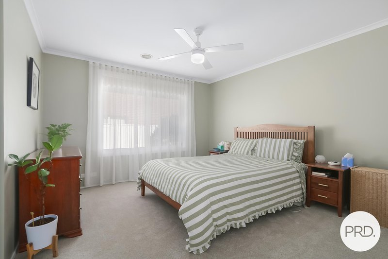 Photo - 120 Wigg Street, Wodonga VIC 3690 - Image 9