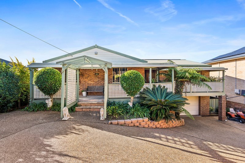 Photo - 120 Wyndarra Way, Koonawarra NSW 2530 - Image 2