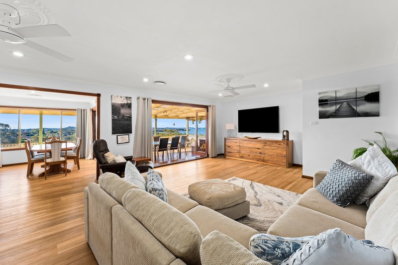 Photo - 120 Wyndarra Way, Koonawarra NSW 2530 - Image 4