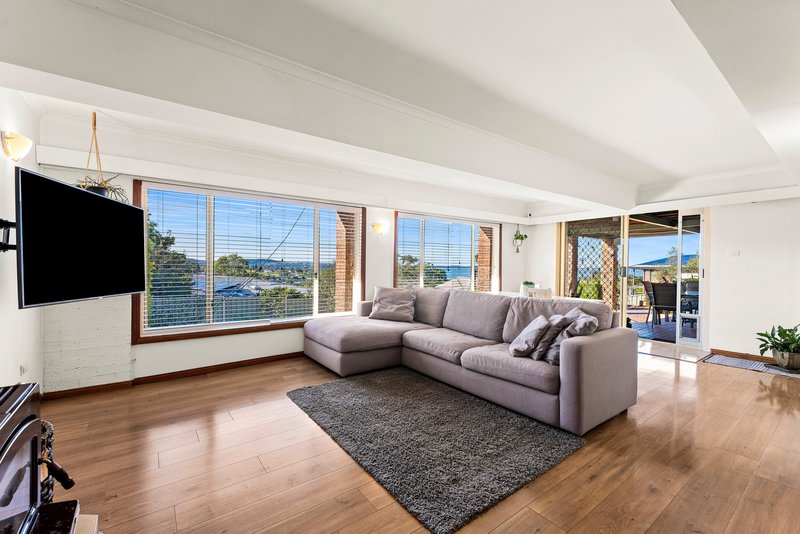 Photo - 120 Wyndarra Way, Koonawarra NSW 2530 - Image 10
