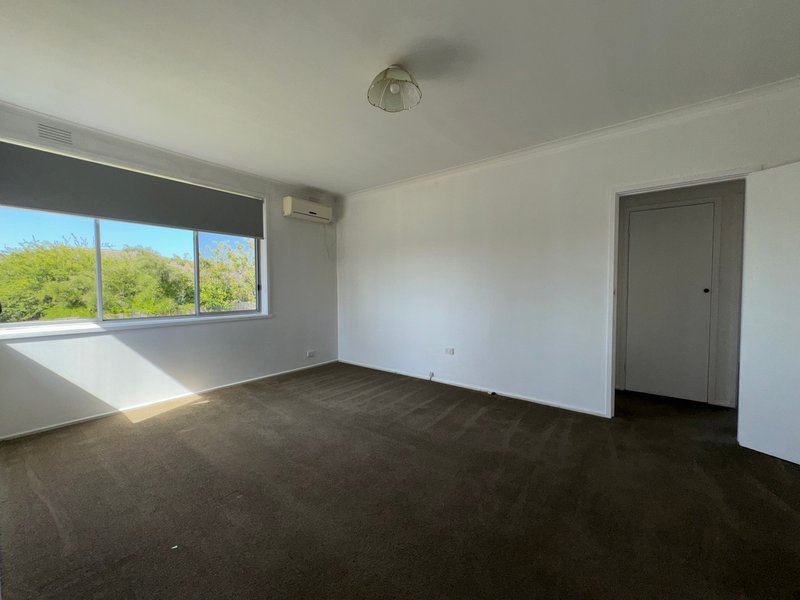 Photo - 1/200 Gladstone Road, Dandenong North VIC 3175 - Image 2