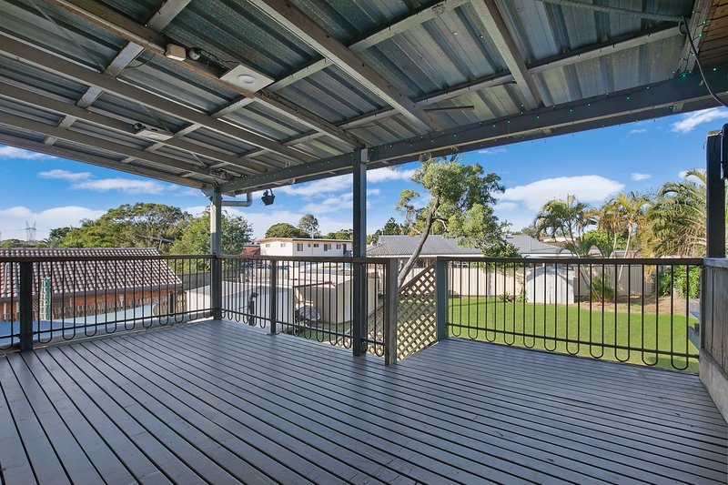 Photo - 1200 Old North Crescent, Strathpine QLD 4500 - Image 10