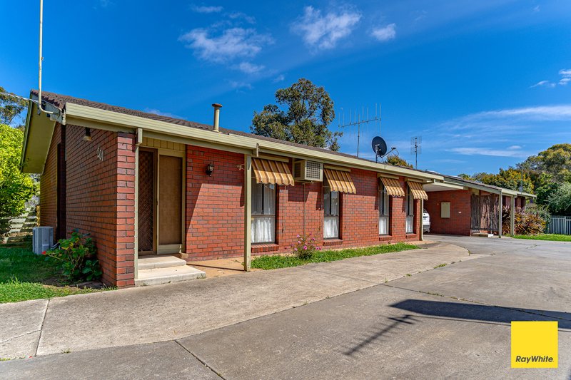 1/201 St Aidans Road, Kennington VIC 3550