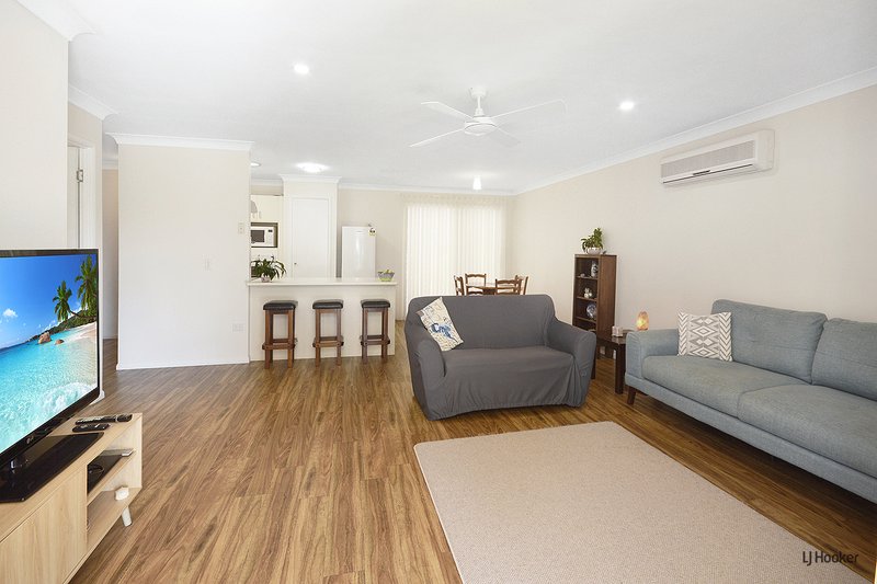 Photo - 1/202 Darlington Drive, Banora Point NSW 2486 - Image 5