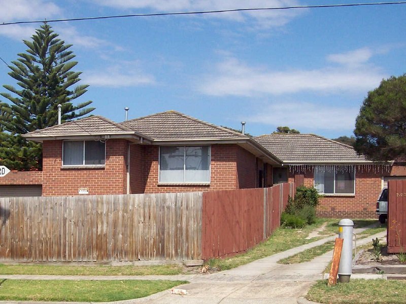 Photo - 1/202 Gladstone Road, Dandenong North VIC 3175 - Image 1