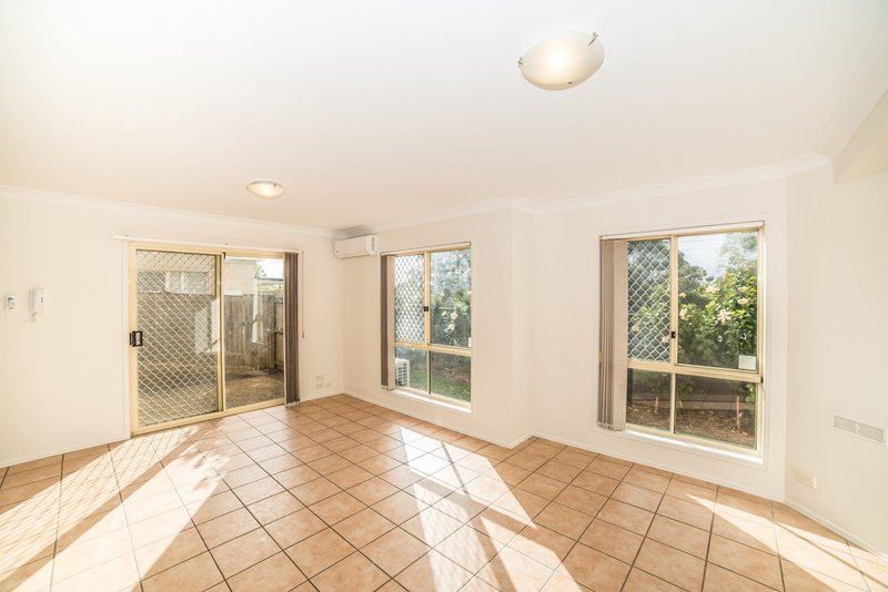 Photo - 1/202 Queen Street, Southport QLD 4215 - Image 2