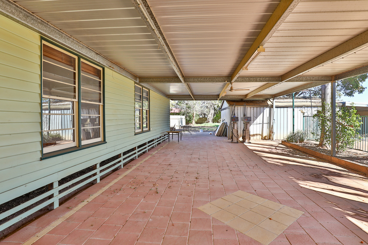 4-bedroom house at 1202 Sturt Highway, Merbein South, VIC 3505, Mildura, Victoria