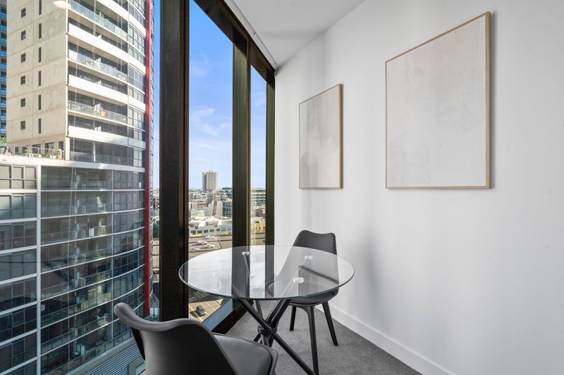 Photo - 1202/105 Clarendon Street, Southbank VIC 3006 - Image 2