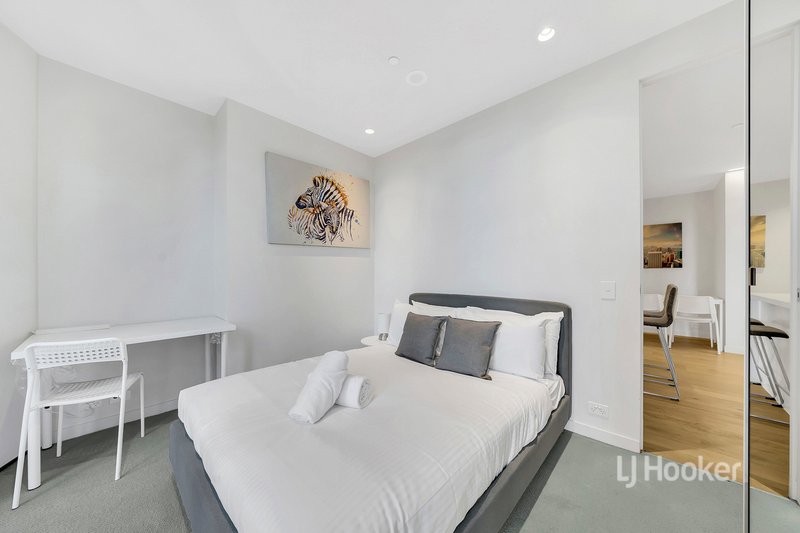 Photo - 1202/442-450 Elizabeth Street, Melbourne VIC 3000 - Image 3