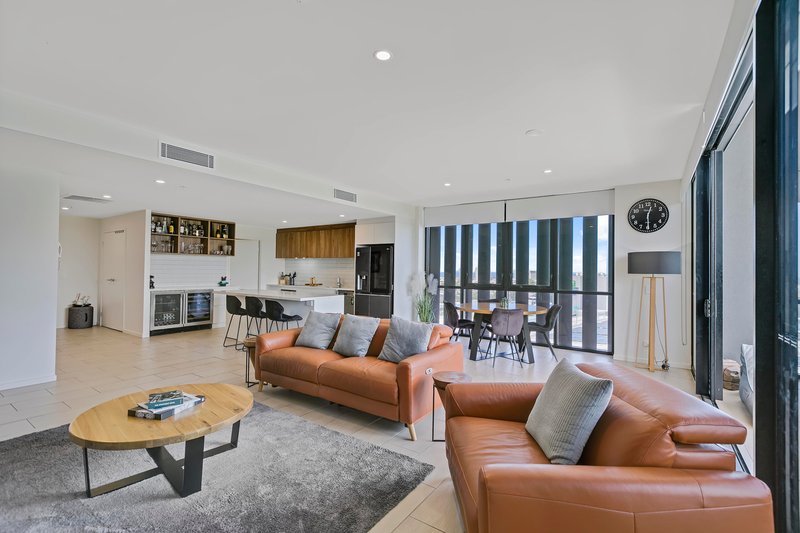 Photo - 1202/9 Market Lane, Maroochydore QLD 4558 - Image 7