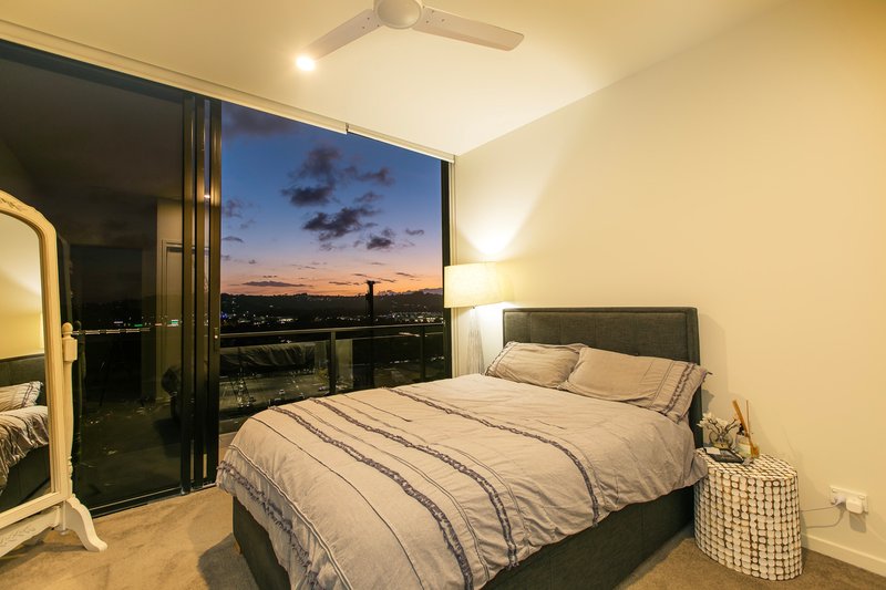 Photo - 1202/9 Market Lane, Maroochydore QLD 4558 - Image 10