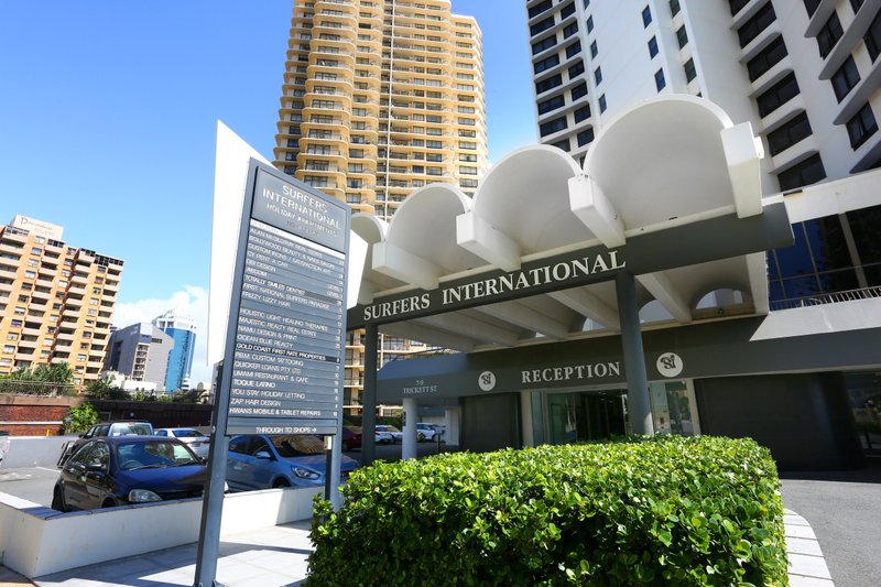 Photo - 1202/9 Trickett Street, Surfers Paradise QLD 4217 - Image 4