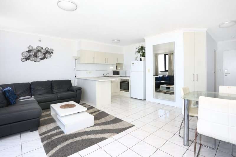 Photo - 1202/9 Trickett Street, Surfers Paradise QLD 4217 - Image 8