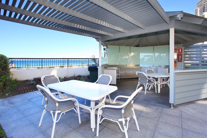 Photo - 1202/9 Trickett Street, Surfers Paradise QLD 4217 - Image 16