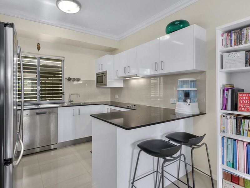 Photo - 1/203 Melton Road, Nundah QLD 4012 - Image 5